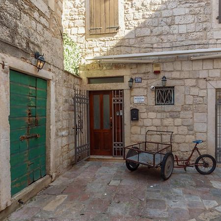Old Town St Tryphon Apartment Котор Екстер'єр фото