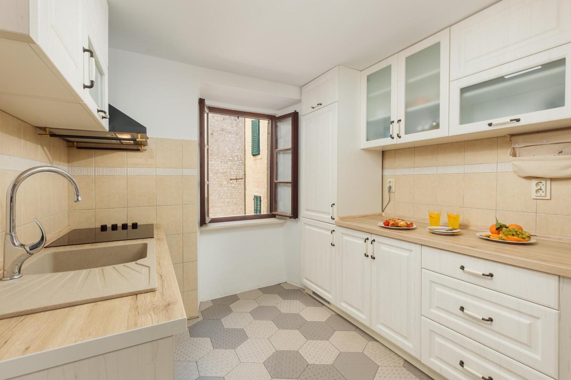 Old Town St Tryphon Apartment Котор Екстер'єр фото